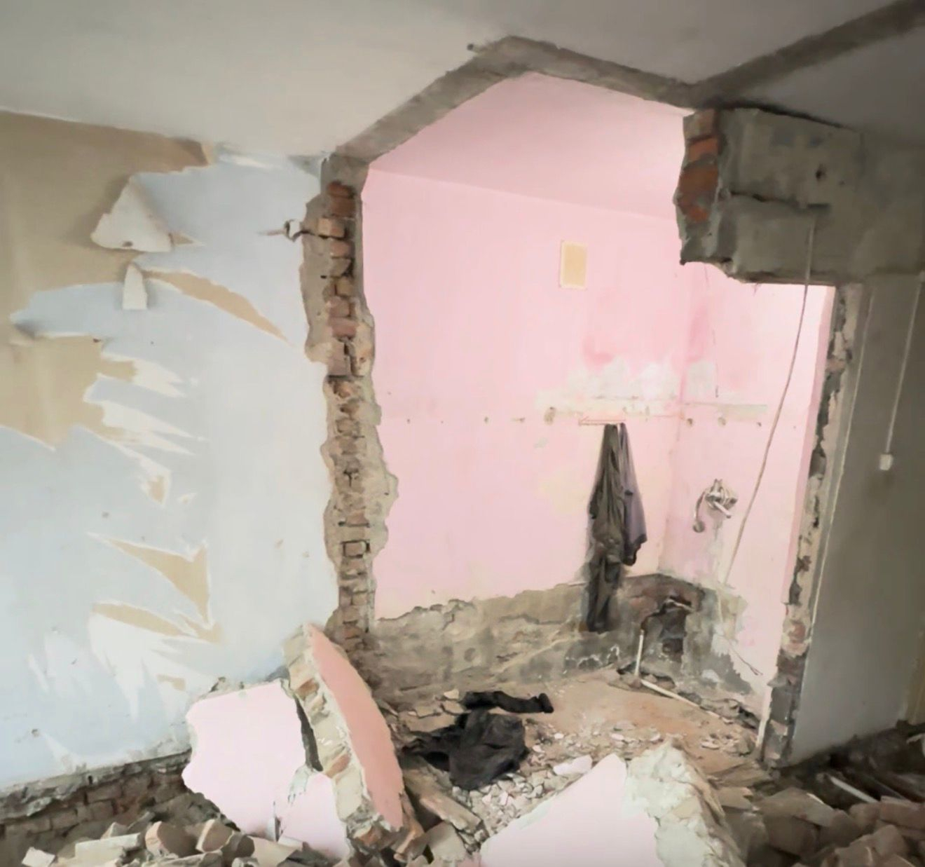 Дом Саният и ее детей непригоден для жилья