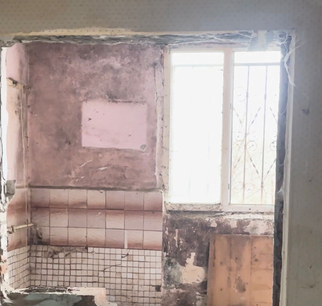 Дом Саният и ее детей непригоден для жилья