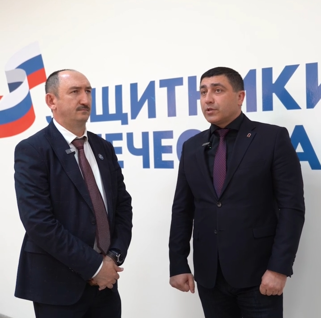 Состоялась рабочая встреча представителей фондов «Защитники Отечества» и «Инсан»