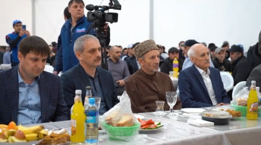 Acting Head of the Republic of Dagestan organized iftar at the "Tent of Ramadan"